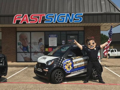 Vehicle Graphics & Wraps Photo