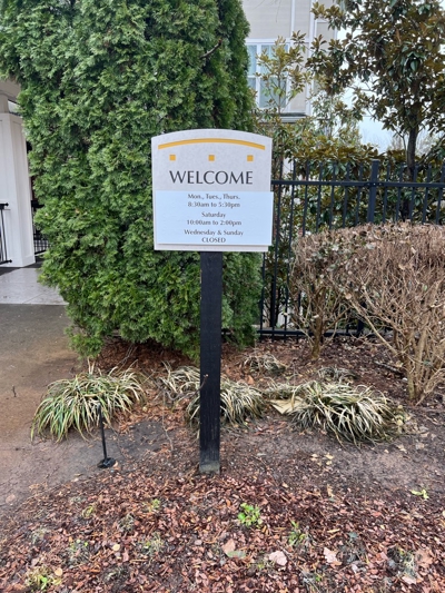 Business Hours Signs Photo