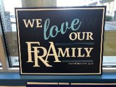 Custom Signs & Banners Photo