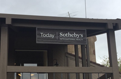 Custom Signs Photo