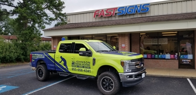 Vehicle Graphics Photo