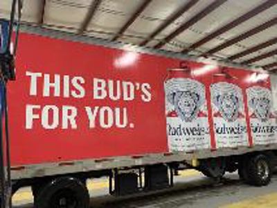 Vehicle Graphics & Wraps Photo