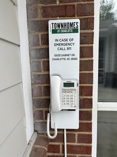 Exterior Signage Photo