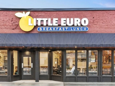 Exterior Signage Photo