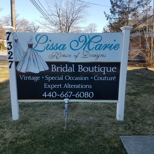 Monument & Yard Signs