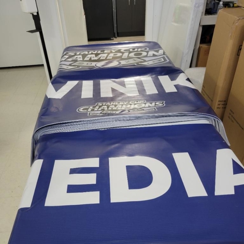 Custom Signs & Banners