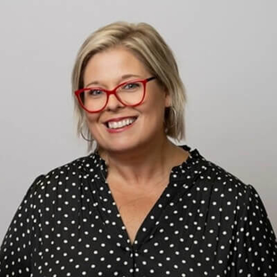 Jessica  Sorenson Photo