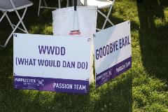 wwdd sign