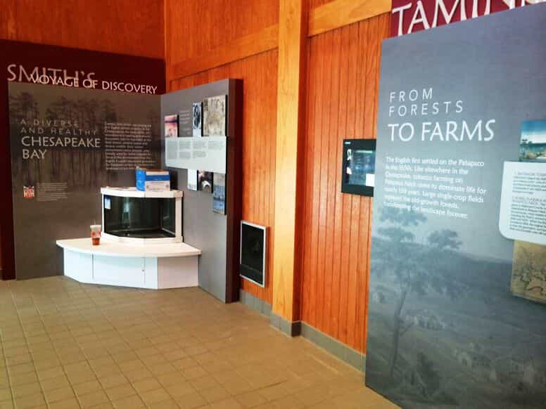 wall panels provide information