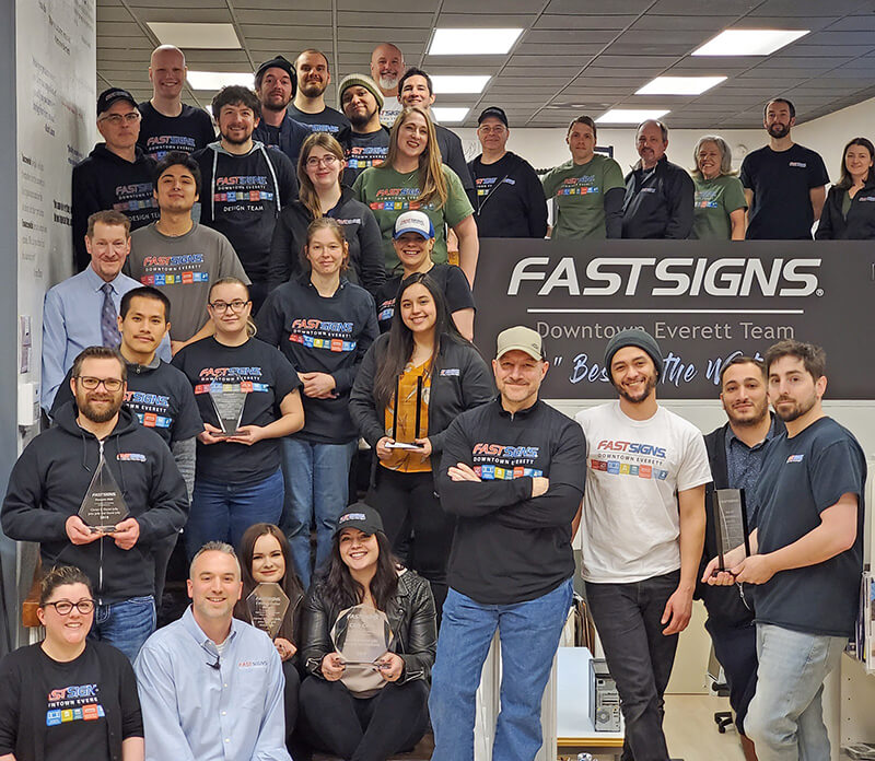 FASTSIGNS of Everett employee