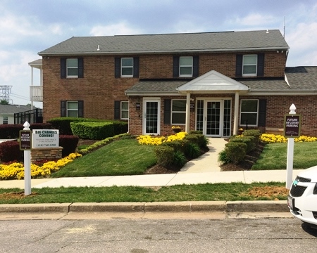 consistent signage is used around a living area for lease